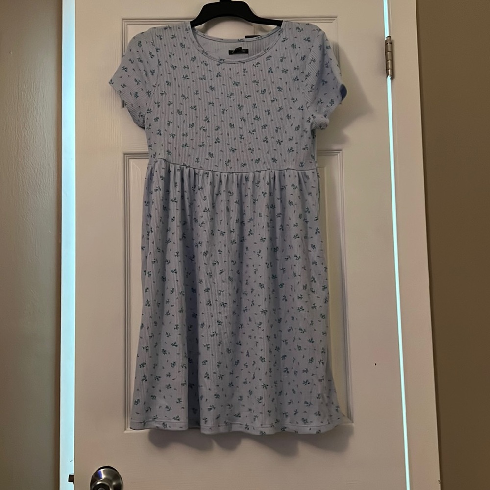 new with tags . cute dress . bought at target. never worn . has pockets